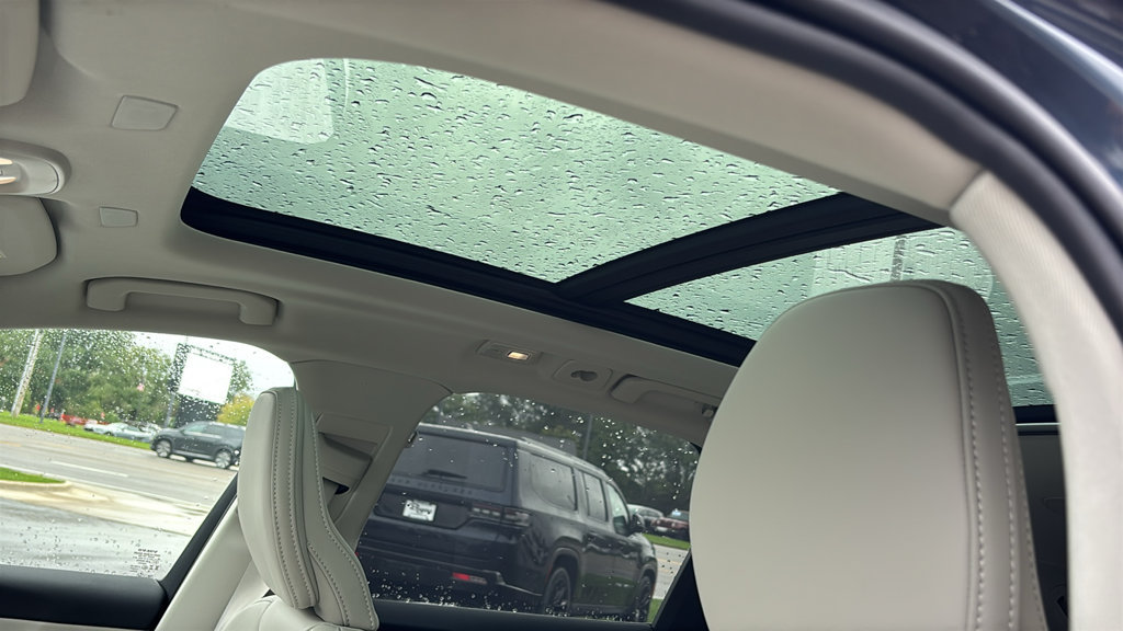 New 2027 Volvo XC60 T8 Ultra AWD/4WD image 12
