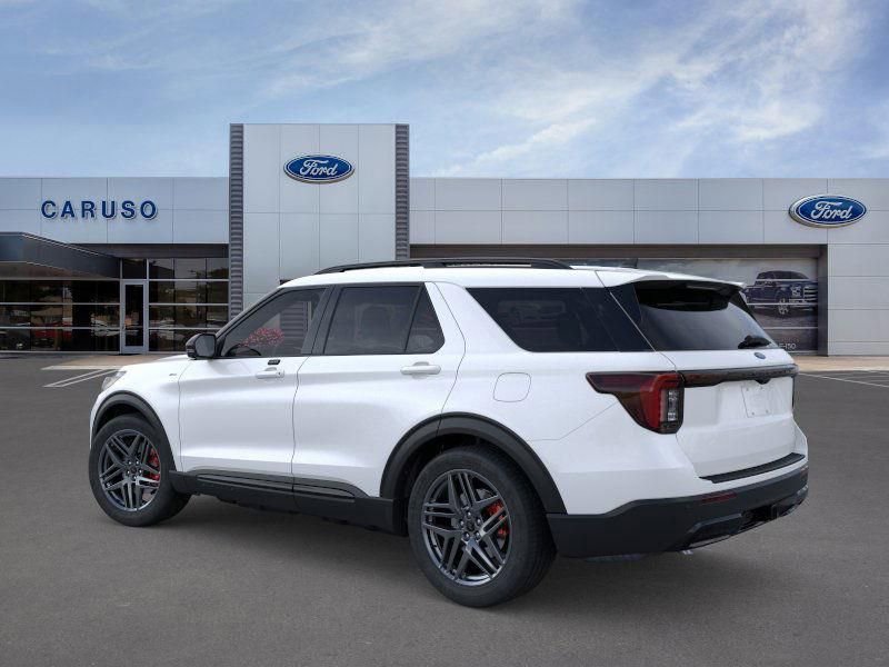 New 2026 Ford Explorer ST-Line w/ ST-Line Street Pack image 4