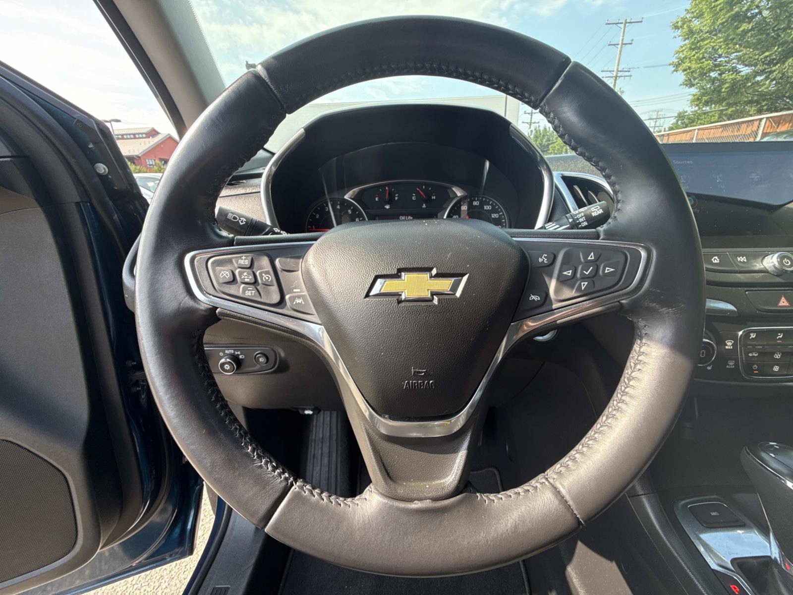Used 2021 Chevrolet Equinox LT AWD/4WD image 9