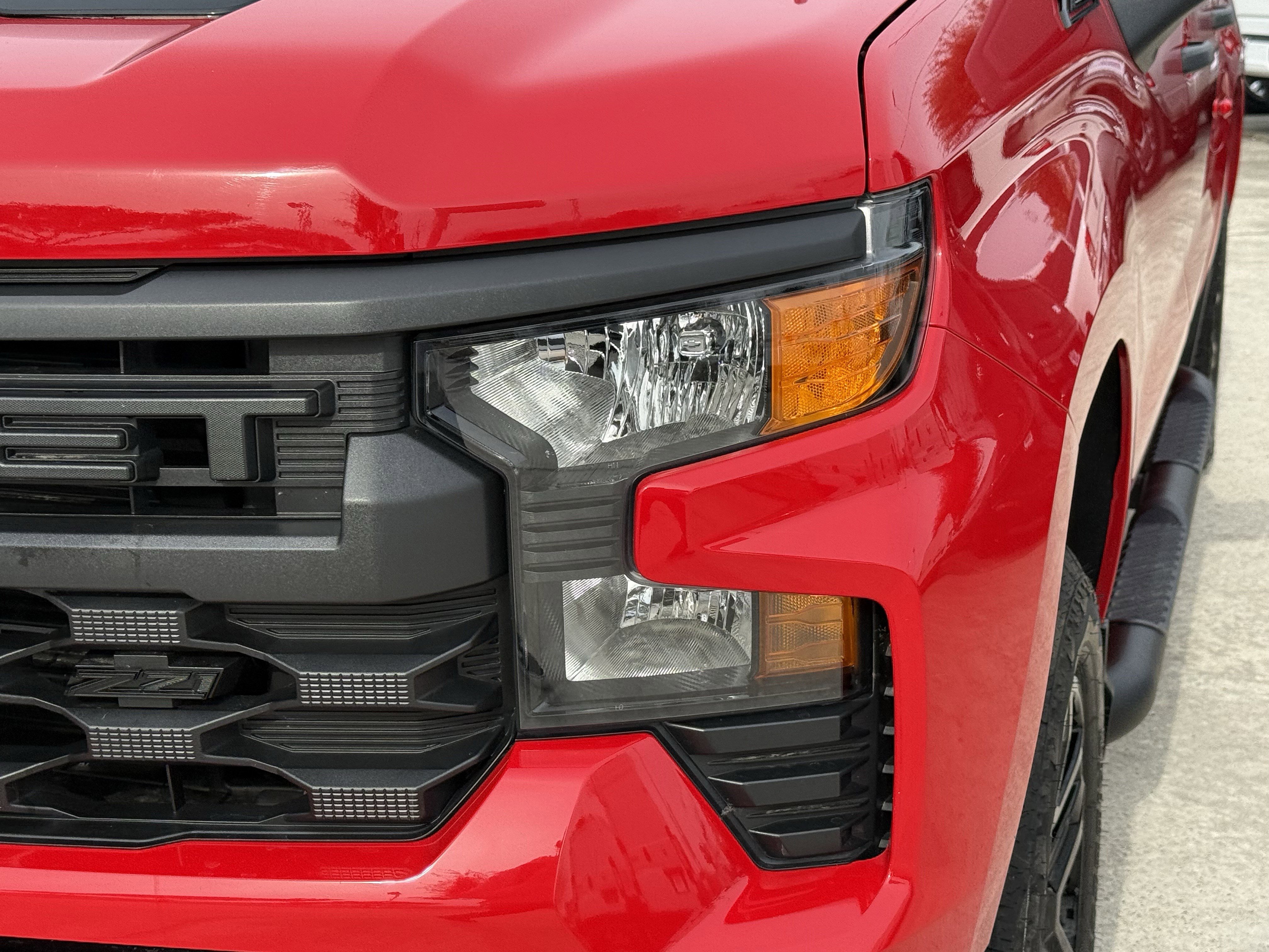 Used 2024 Chevrolet Silverado 1500 Custom Trail Boss w/ Turbomax Blackout Package image 11