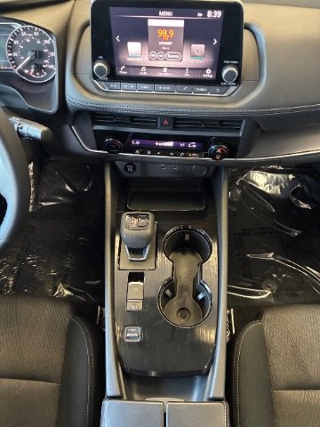 Used 2026 Nissan Rogue SV FWD image 27