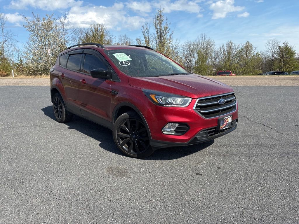 Used 2018 Ford Escape SE w/ SE Sport Appearance Package