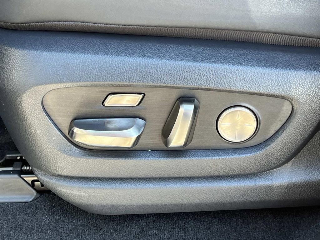 Used 2023 Lexus LX 600 4WD w/ Appearance Package image 26