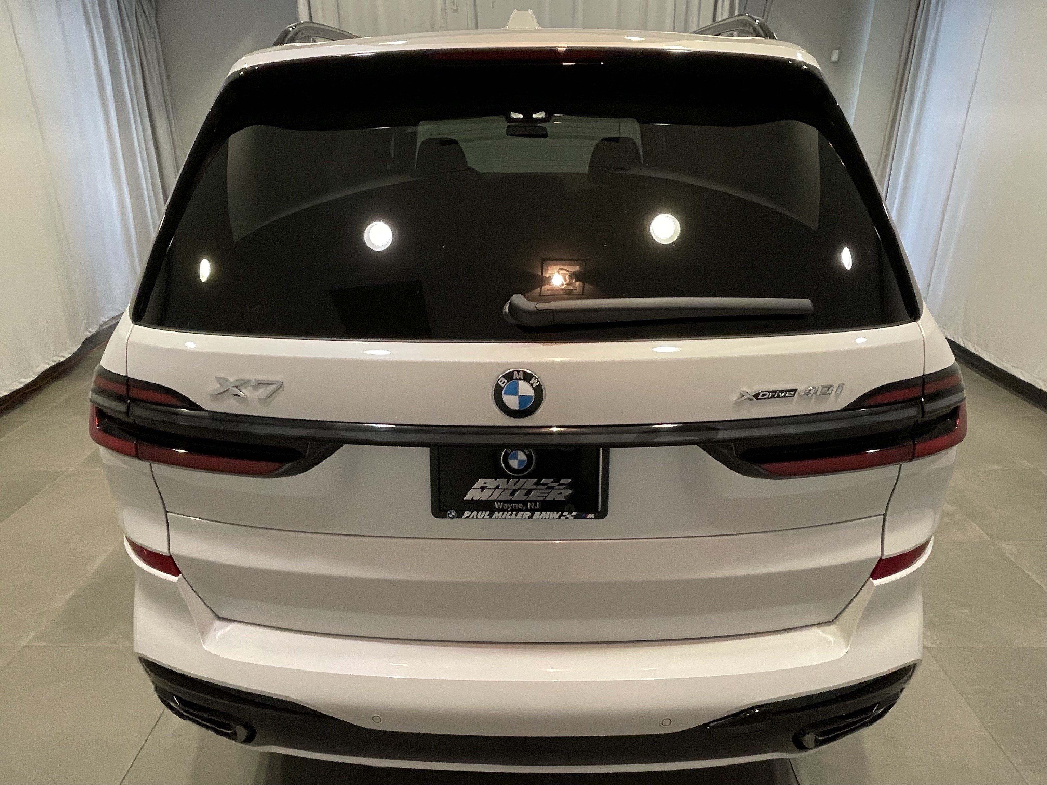 New 2027 BMW X7 xDrive40i w/ M Sport Package AWD/4WD image 5