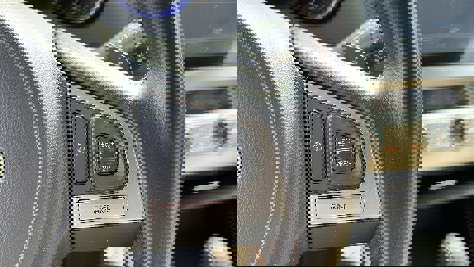 Used 2016 Subaru Outback 3.6R Limited image 14