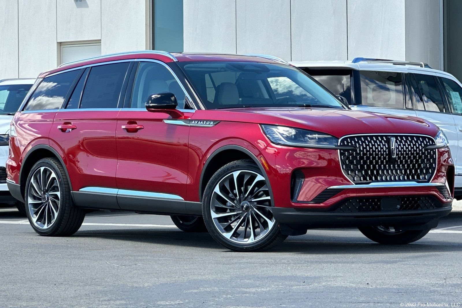 New 2026 Lincoln Aviator Reserve AWD/4WD image 1