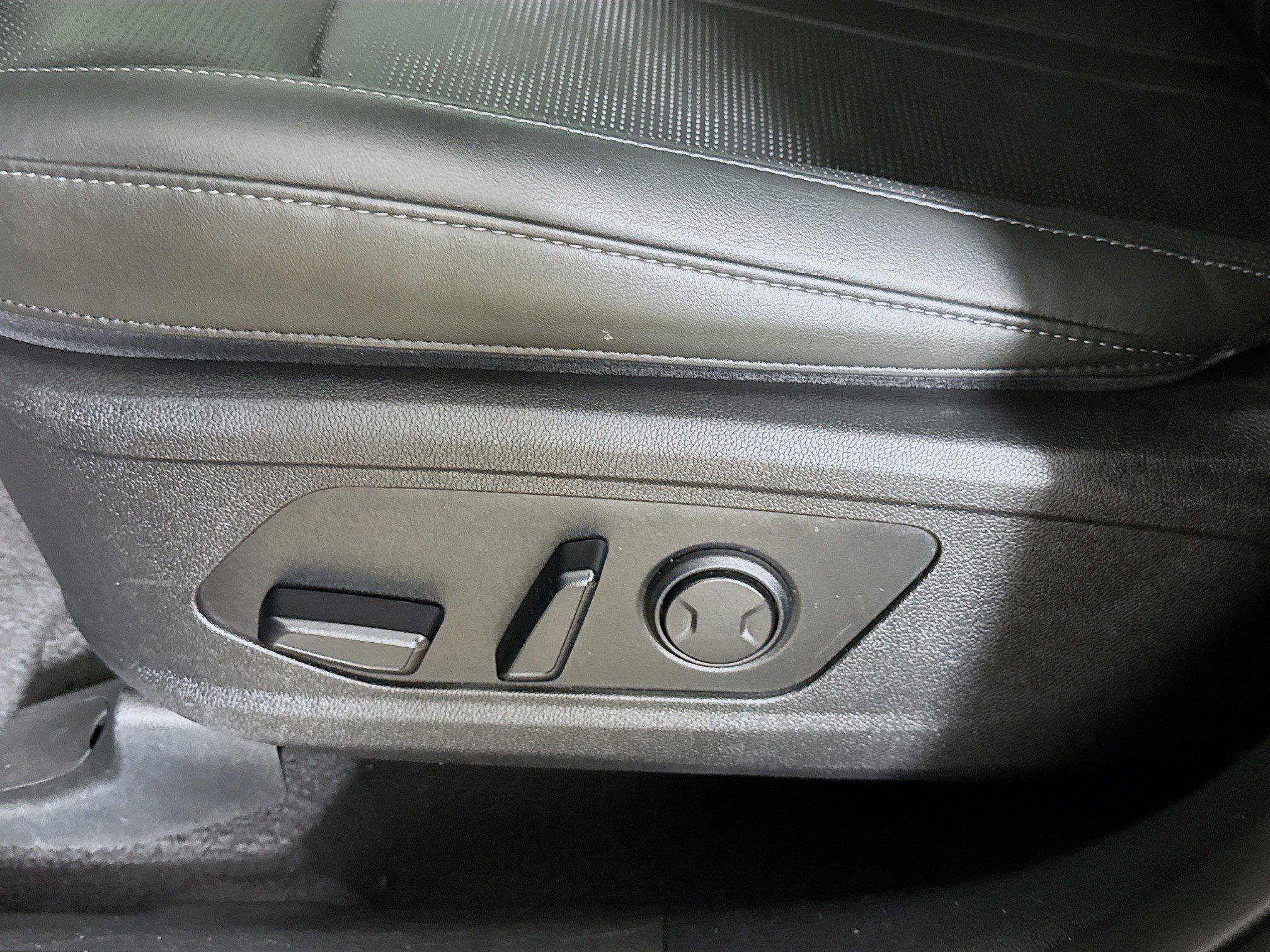 Used 2024 Kia Sorento EX w/ Panoramic Sunroof Package image 24