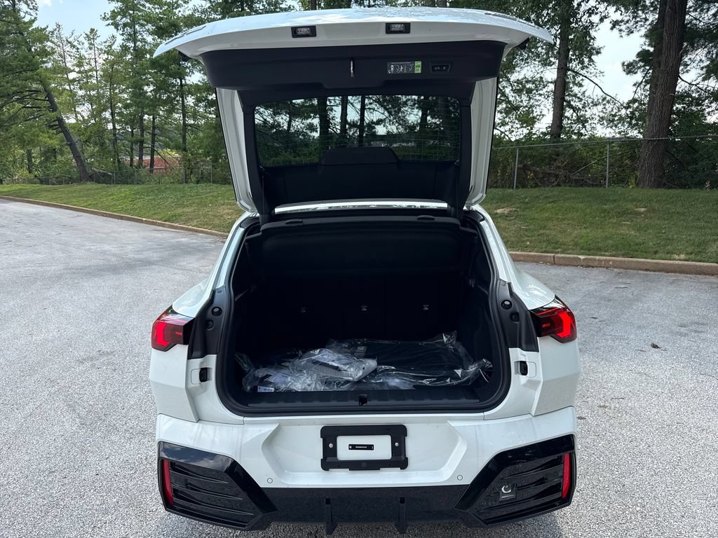 New 2026 BMW X2 xDrive28i w/ Technology Package AWD/4WD image 24