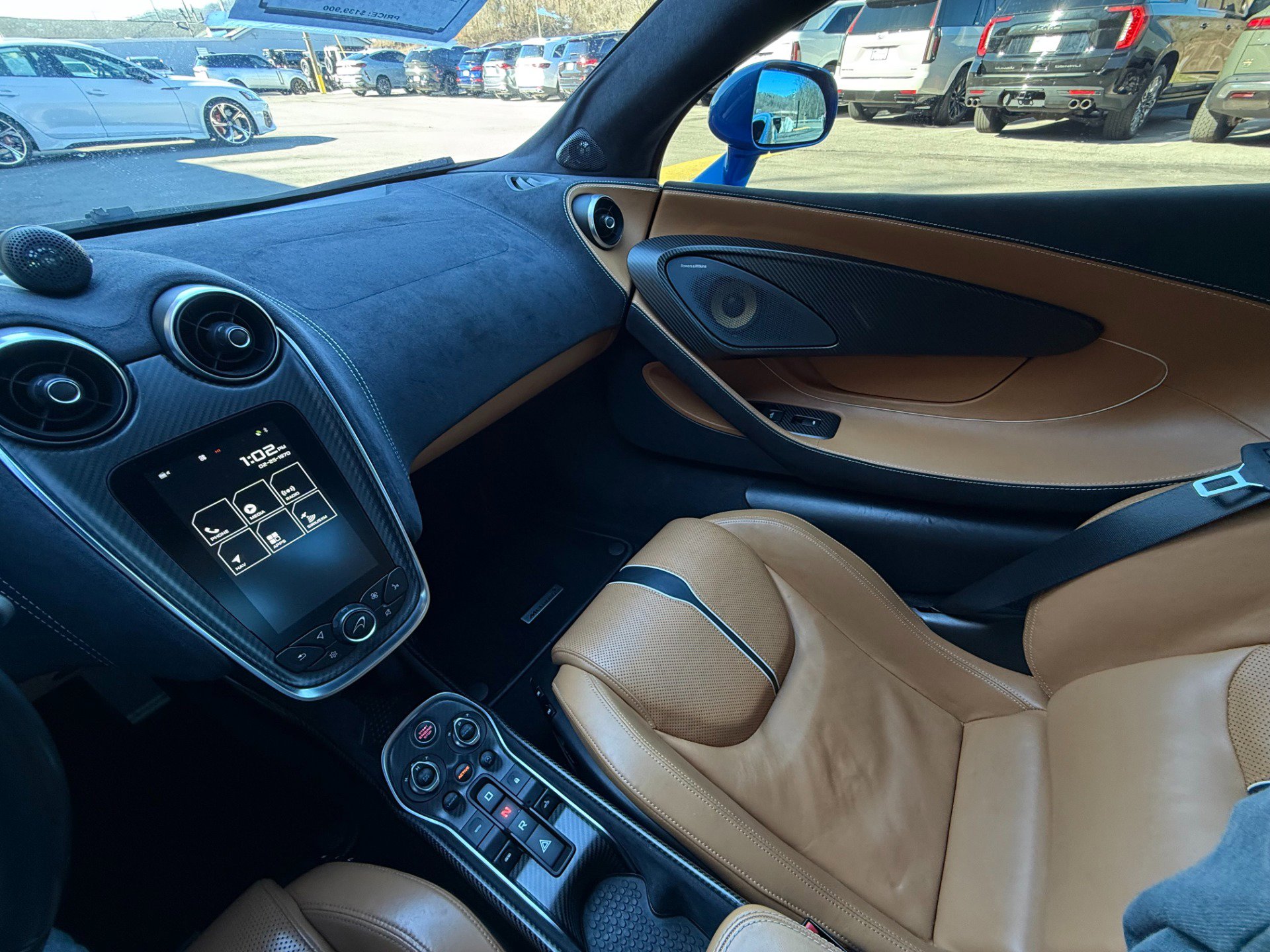 Used 2018 McLaren 570S Spider image 42