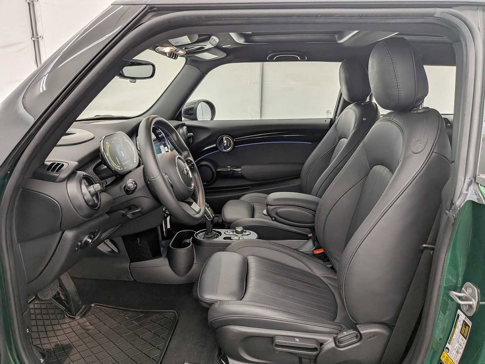 Used 2022 MINI Cooper SE image 17