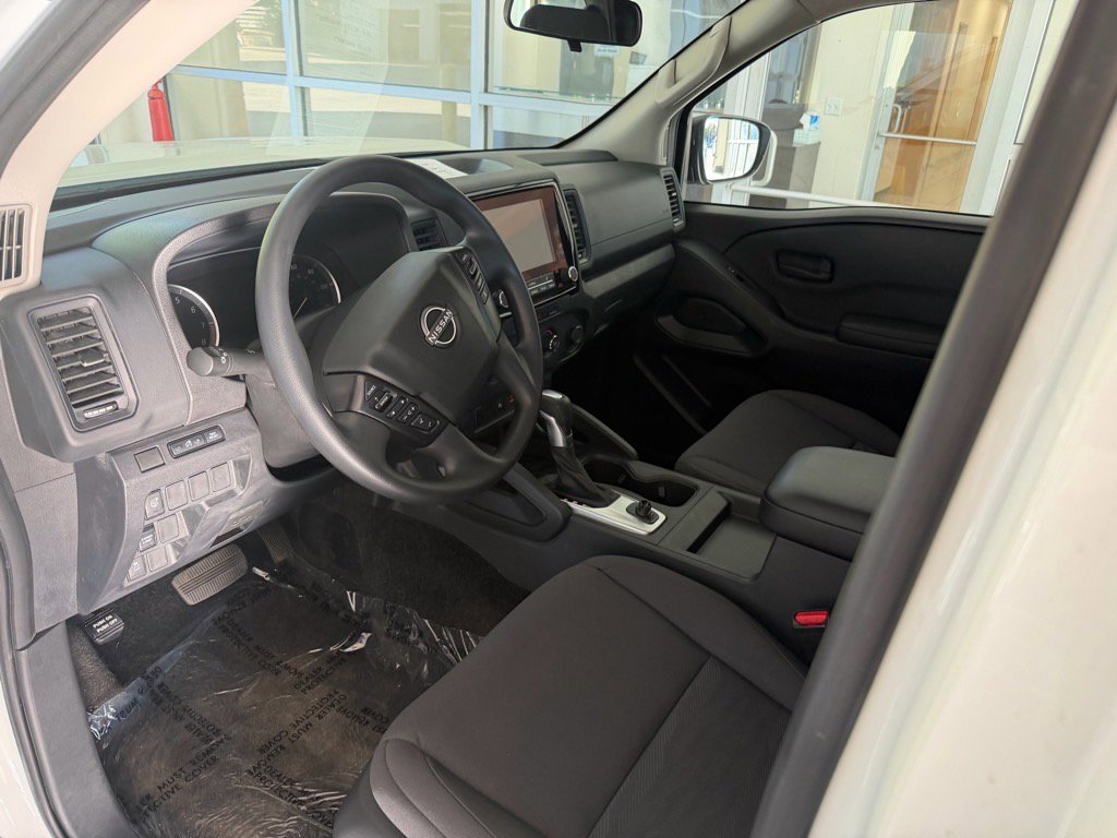 Used 2023 Nissan Frontier S w/ Technology Package image 3