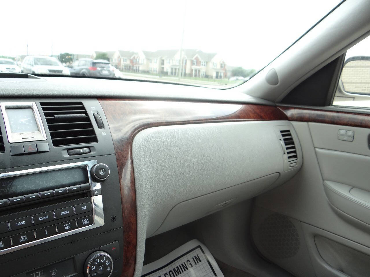 Used 2007 Cadillac DTS Luxury I w/ Sun And Sound Package FWD image 21