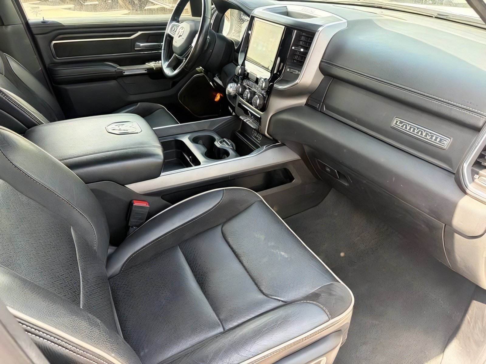 Used 2024 RAM 1500 Laramie AWD/4WD image 32