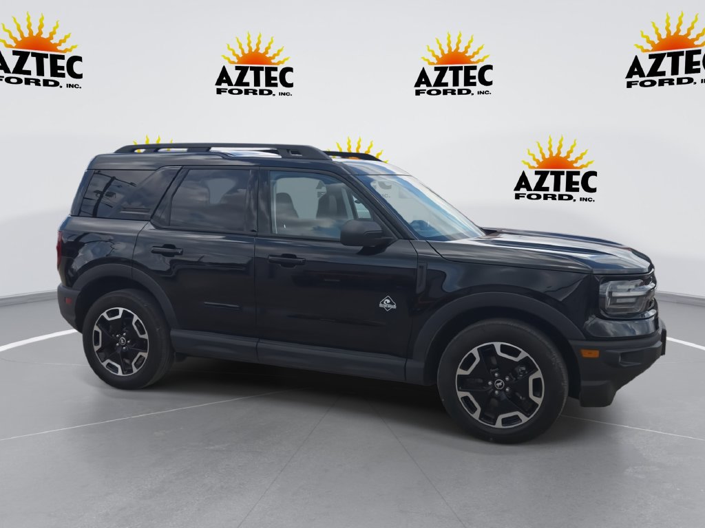 Used 2023 Ford Bronco Sport Outer Banks w/ Tech Package AWD/4WD image 9