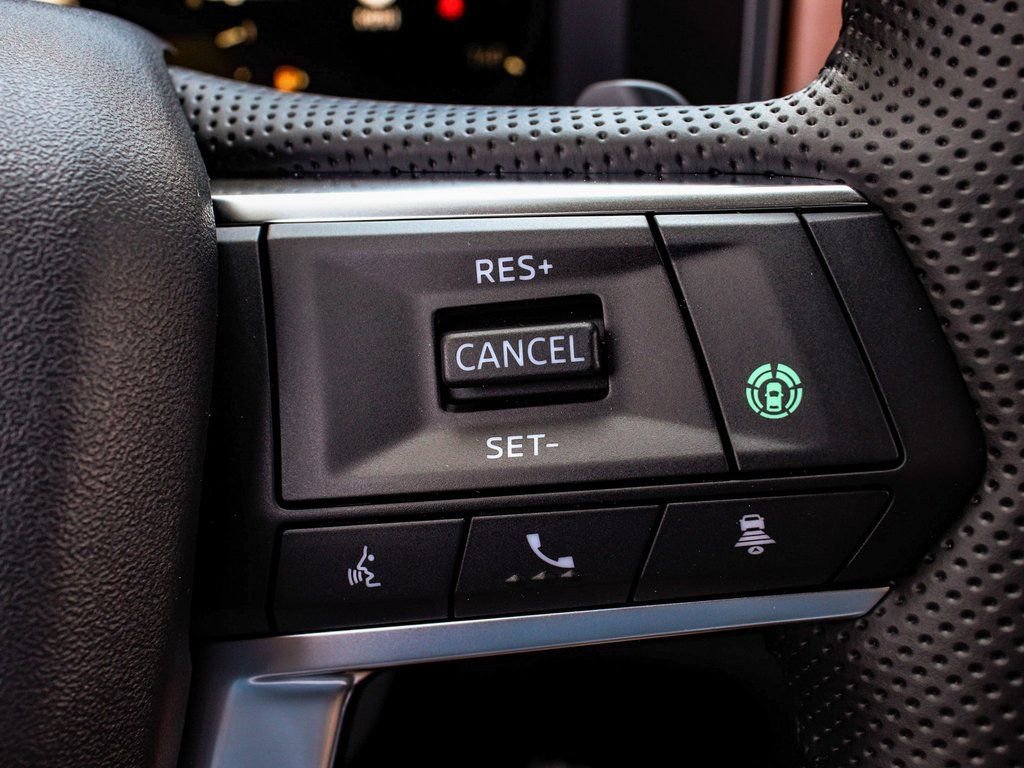 New 2025 Mitsubishi Outlander SEL image 30