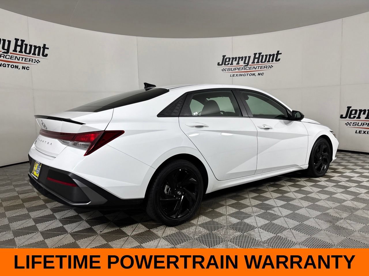 Used 2026 Hyundai Elantra Sport FWD image 6
