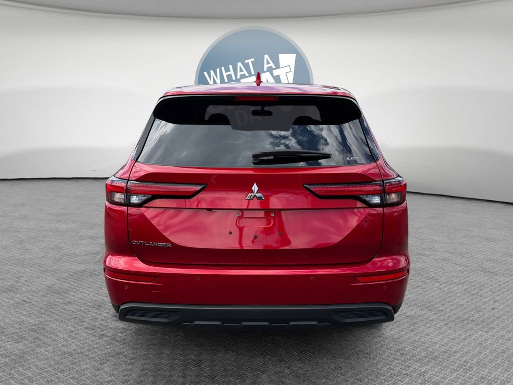 Used 2024 Mitsubishi Outlander ES AWD/4WD image 5