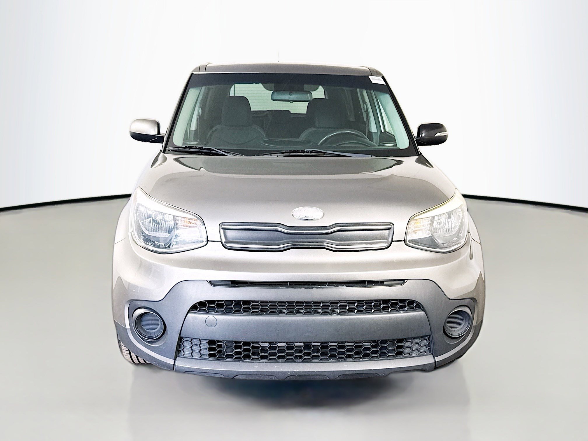 Used 2018 Kia Soul FWD image 2