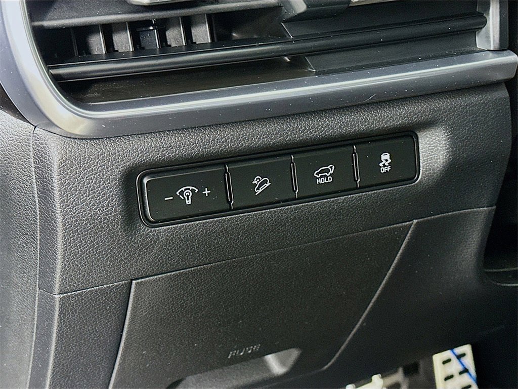 Certified 2024 Kia Telluride SX Prestige w/ Towing Package image 25