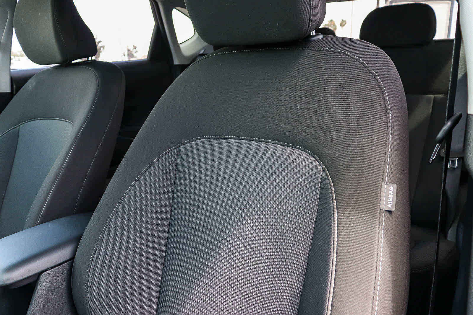 Used 2024 Hyundai Kona SEL FWD image 31
