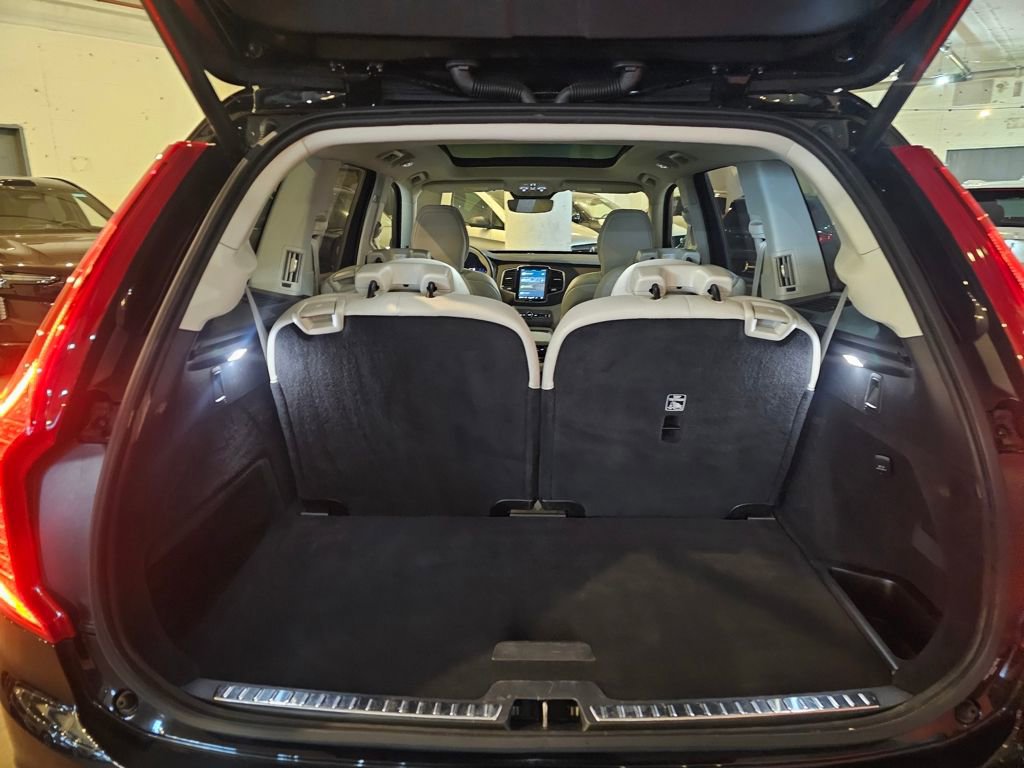 Certified 2025 Volvo XC90 B6 Plus image 7