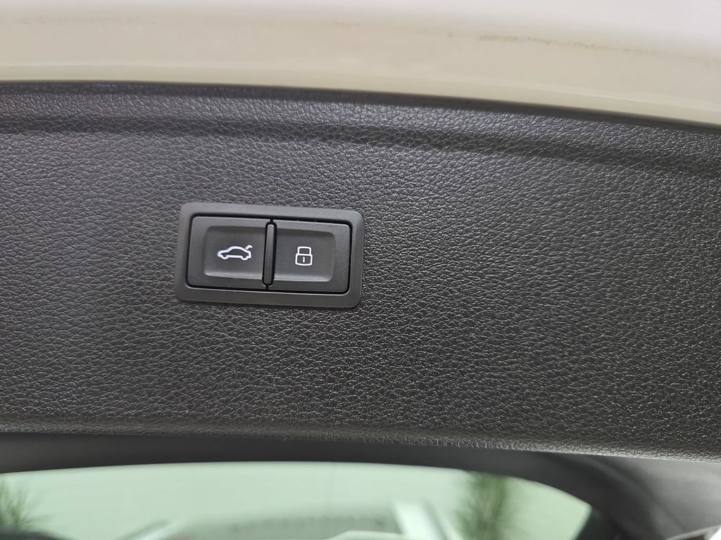 Certified 2024 Audi Q5 e Premium Plus w/ Premium Plus Package AWD/4WD image 14