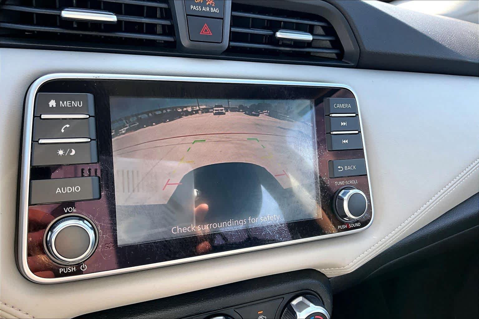 Used 2020 Nissan Versa SV FWD image 20