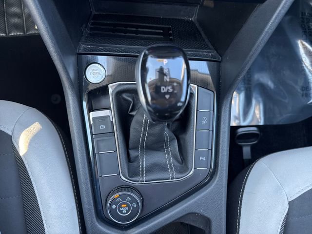 Used 2025 Volkswagen Taos SE image 26