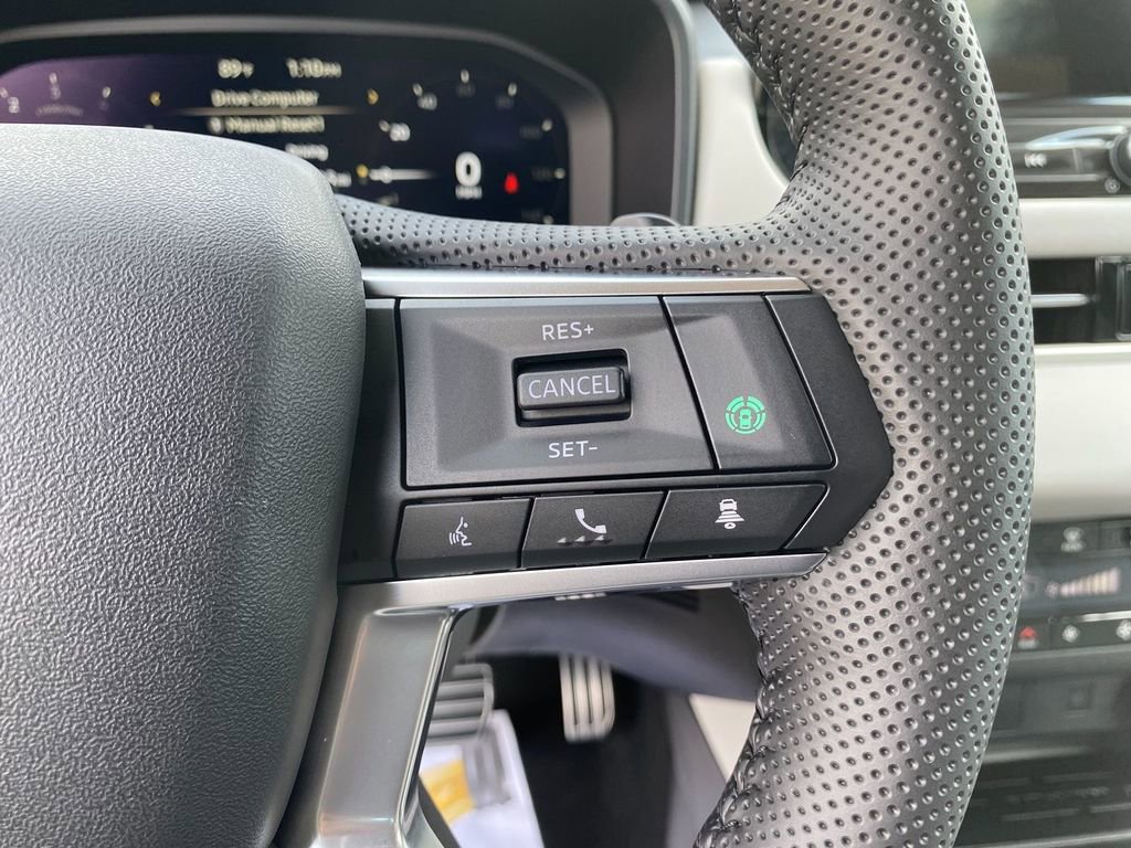 New 2025 Mitsubishi Outlander SEL image 17