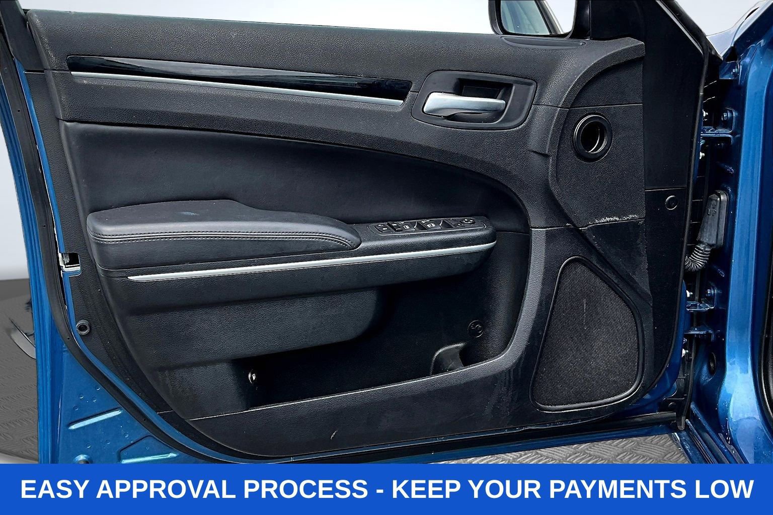 Used 2023 Chrysler 300 Touring w/ Sport Appearance Package RWD image 22
