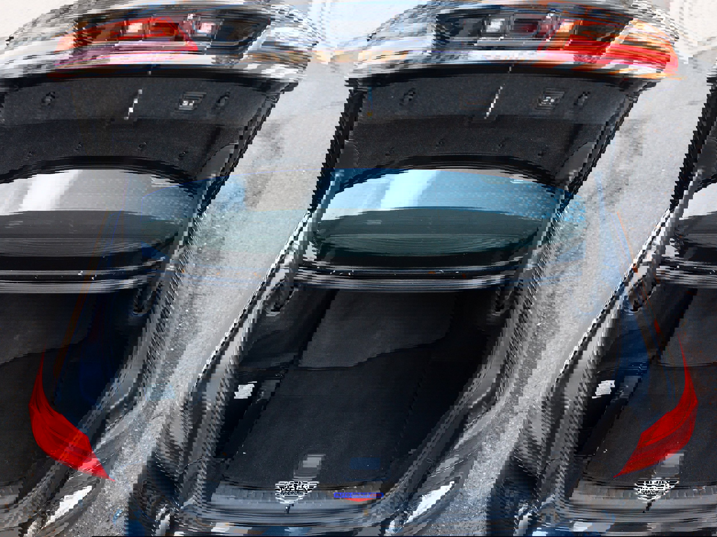 Used 2018 BMW 530e w/ Premium Package 2 image 52