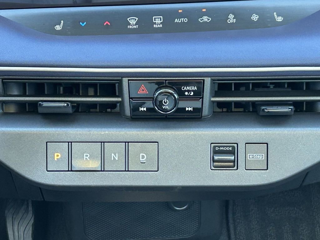 New 2026 Nissan Leaf Platinum+ w/ Cargo Package (Platinum+) image 14