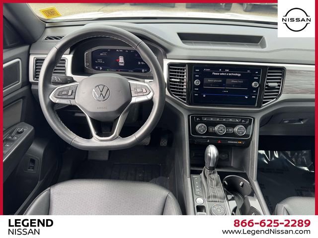 Used 2023 Volkswagen Atlas Cross Sport SE w/ Panoramic Sunroof Package image 12