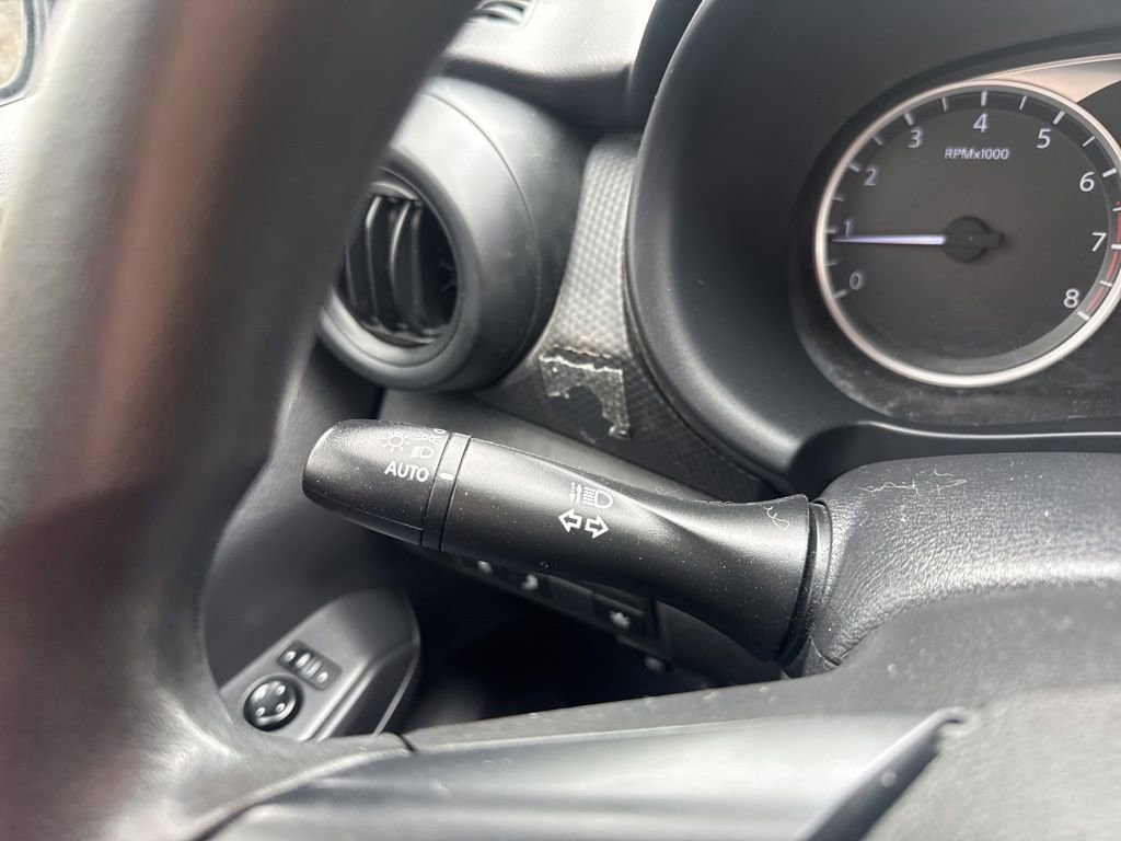 Used 2022 Nissan Kicks S image 20