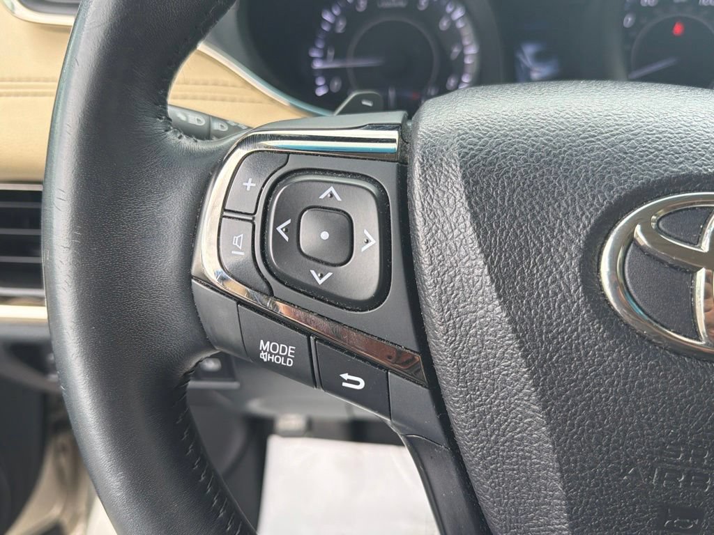 Used 2016 Toyota Avalon Limited w/ Toyota Safety Sense Package FWD image 32