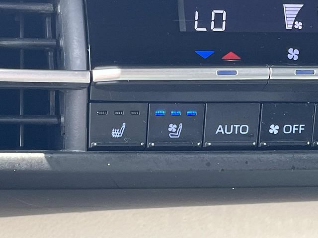 Used 2022 Toyota Sienna Platinum FWD image 34