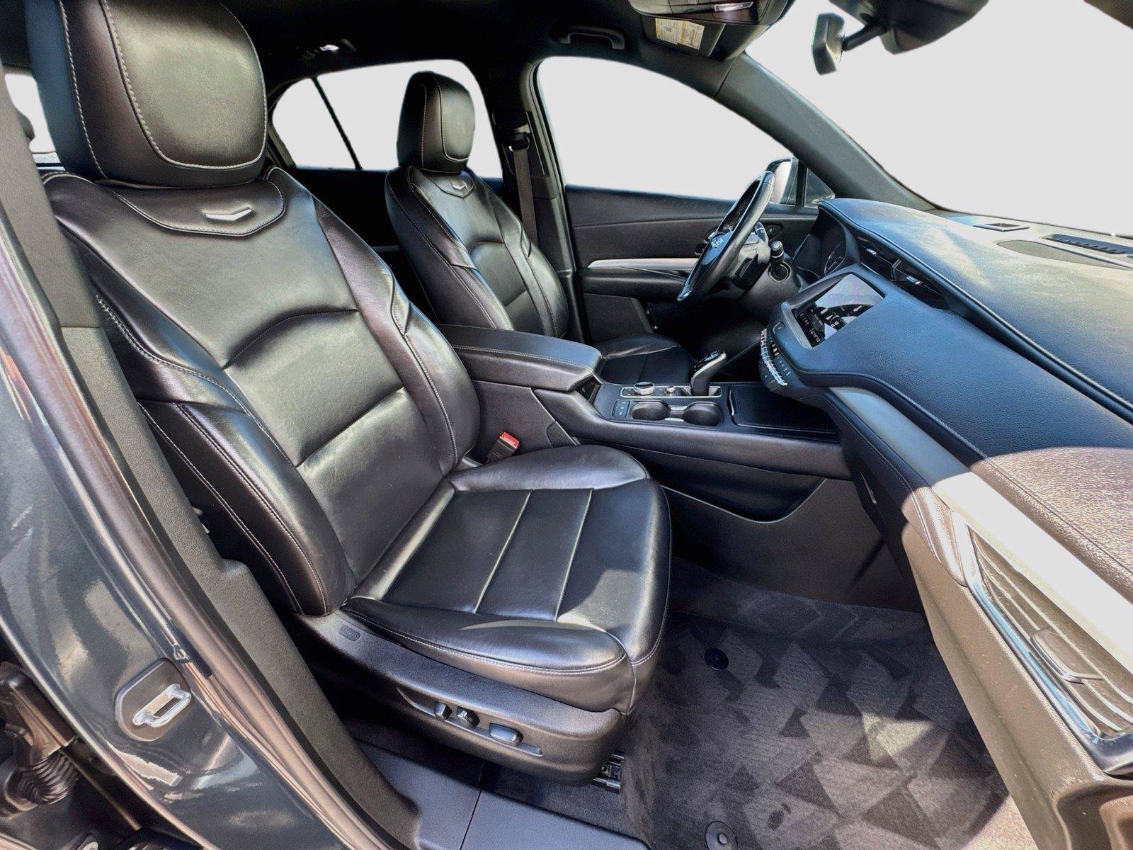 Used 2020 Cadillac XT4 Premium Luxury w/ Driver Awareness Package FWD image 27
