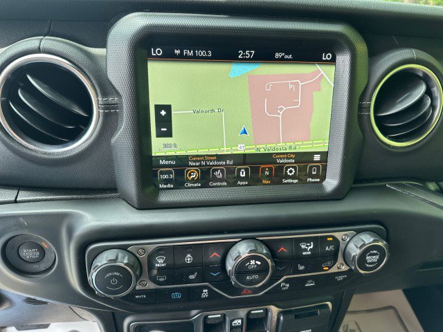 Used 2022 Jeep Wrangler Unlimited Rubicon 4xe w/ Cold Weather Group AWD/4WD image 16