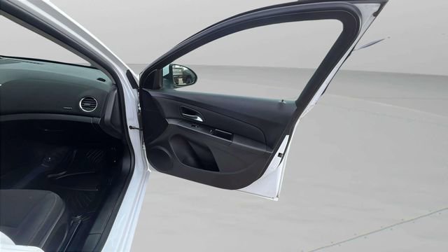 Used 2016 Chevrolet Cruze LT image 26