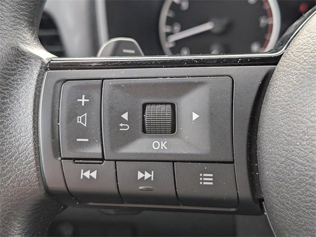 Used 2023 Nissan Rogue SV image 21