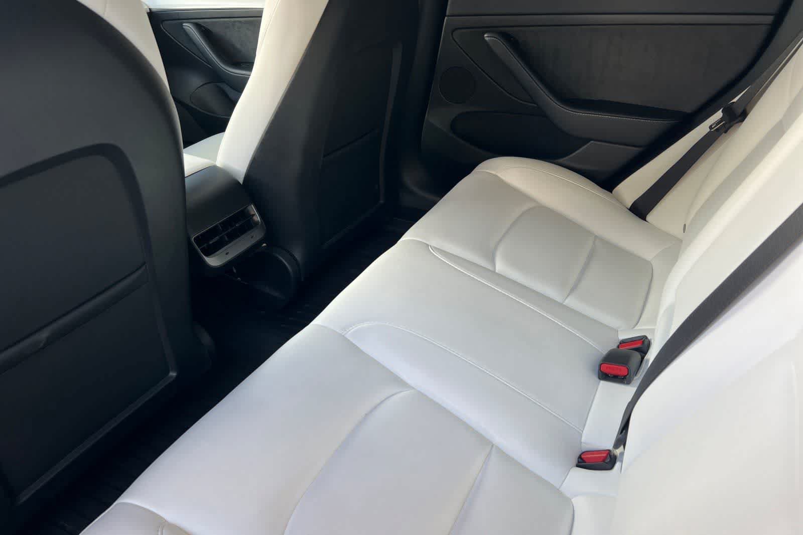 Used 2023 Tesla Model 3 Standard Range RWD image 5