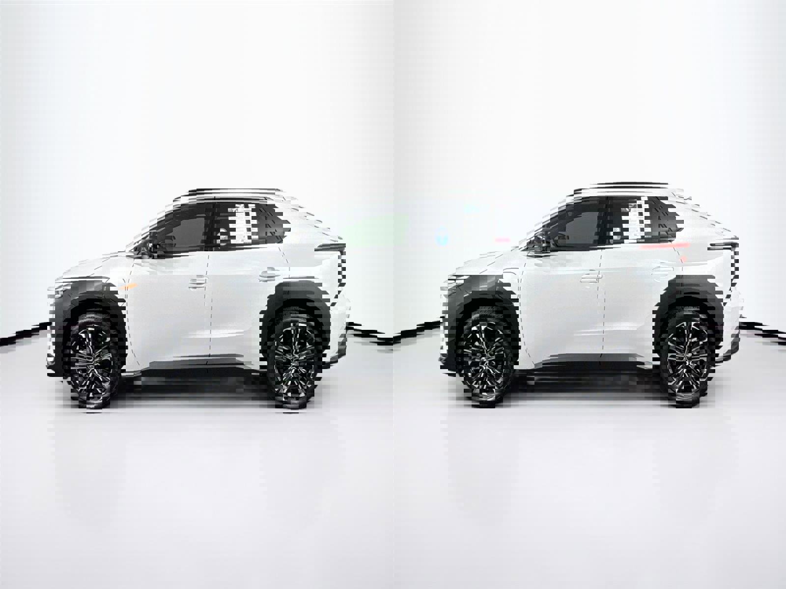 New 2025 Toyota bZ4X AWD image 9