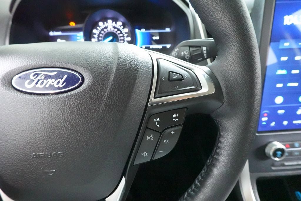 Used 2023 Ford Edge SEL AWD/4WD image 13