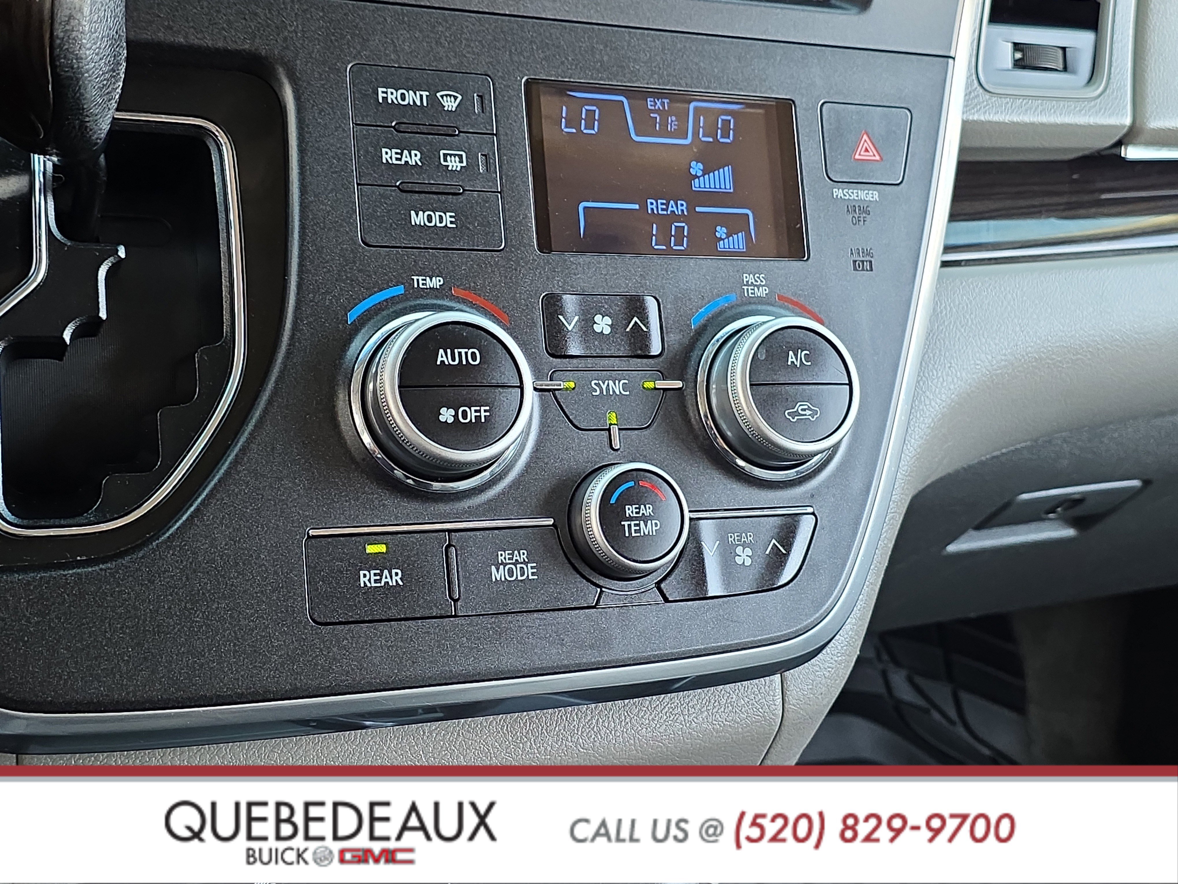 Used 2015 Toyota Sienna XLE w/ XLE Navigation Package FWD image 20