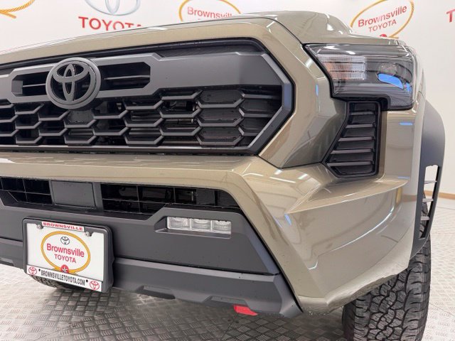 New 2026 Toyota Tacoma TRD Off-Road AWD/4WD image 13