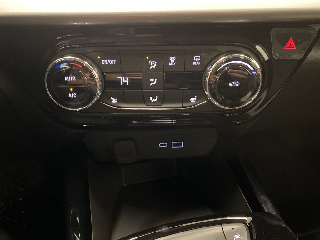 New 2026 Chevrolet Trax LT w/ Driver Confidence Package FWD image 20