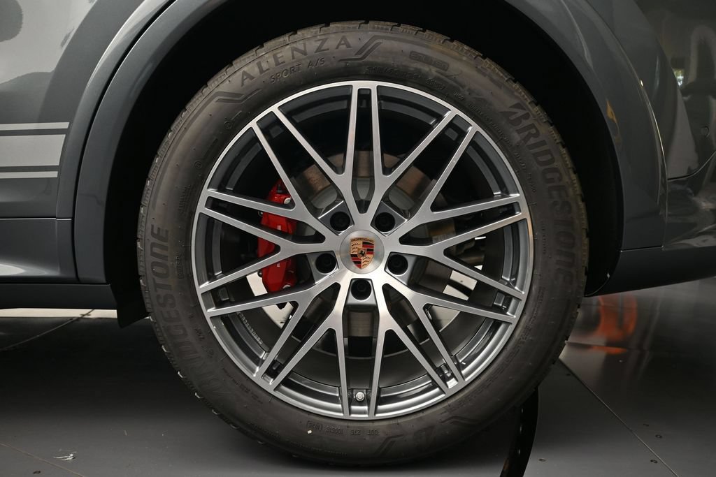 New 2026 Porsche Cayenne S AWD/4WD image 44