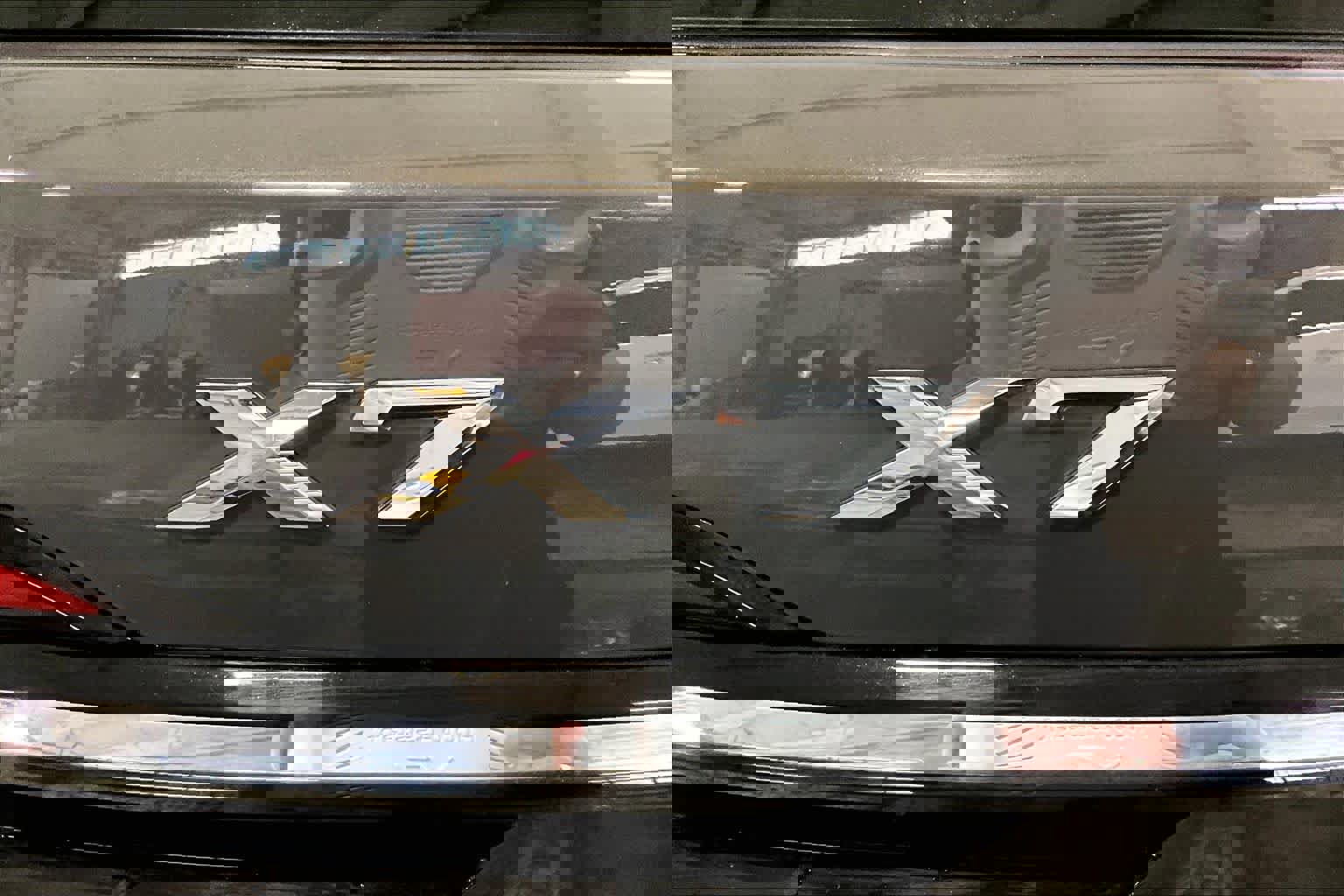 Used 2023 BMW X7 xDrive40i w/ M Sport Package image 10