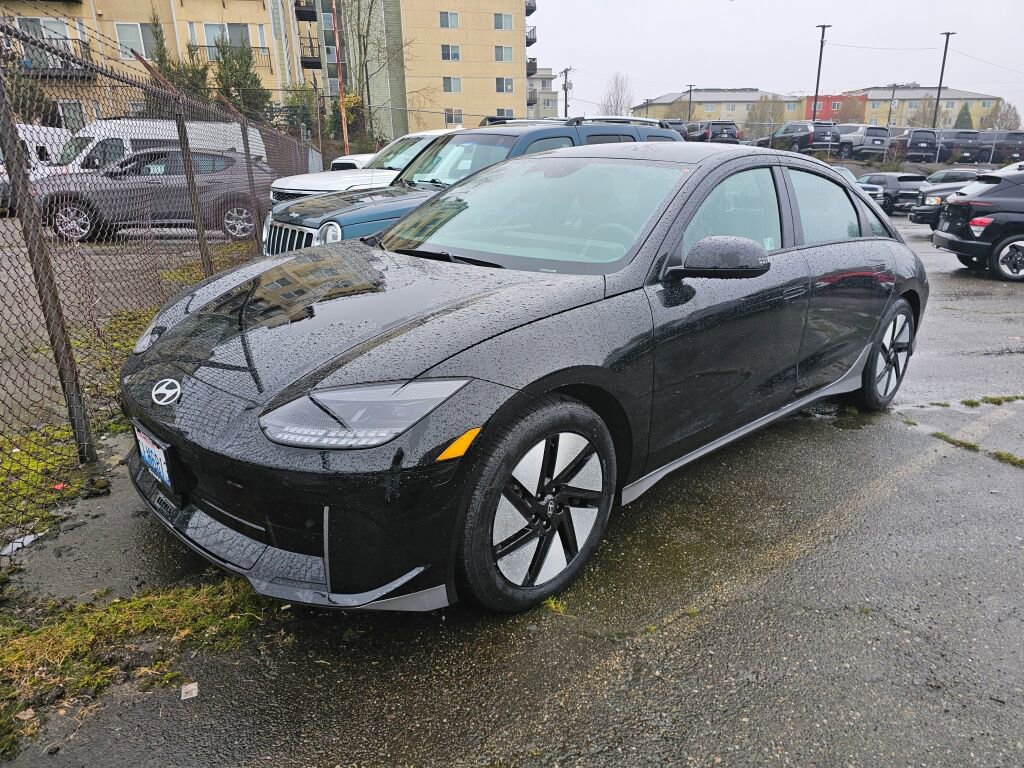 Used 2024 Hyundai Ioniq 6 SE image 3