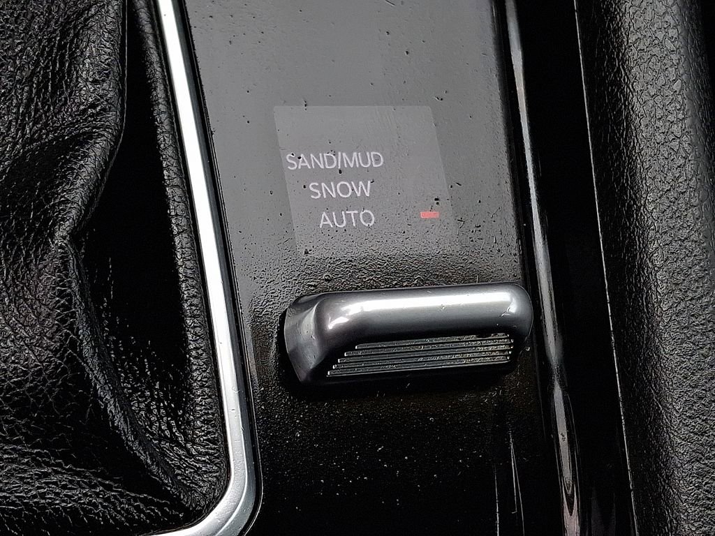 Used 2022 Jeep Compass Limited image 24